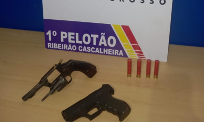 Dois homens s�o presos por porte ilegal de arma de fogo em Ribeir�o Cascalheira