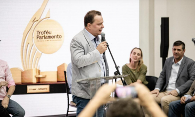 VALORIZA��O Deputado Max diz que jornalistas merecem reconhecimento