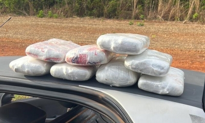PM prende idoso suspeito com 8 kg de maconha escondidos embaixo de banco de veculo