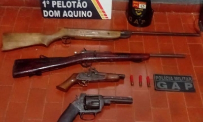 Pol�cia Militar prende dono de bar com quatro armas de fogo e muni��es em Dom Aquino
