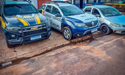 PRF apreende drogas em carro e det�m cinco ocupantes na BR-364, em MT