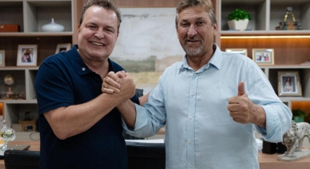 Com apoio de Max Russi, Dom Aquino avança e celebra 68 anos com conquista