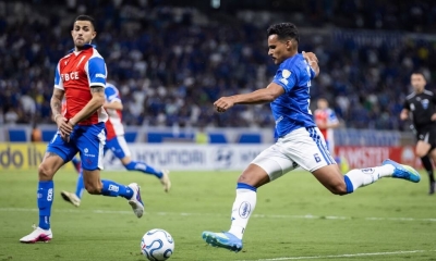 Cruzeiro recebe o Gr�mio no Mineir�o em duelo direto por rea��o no Brasileir�o