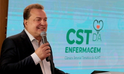 Projeto leva apoio à saúde mental de profissionais no HMC