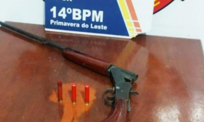 Mulher  presa aps atirar contra a casa da nora em Primavera do Leste