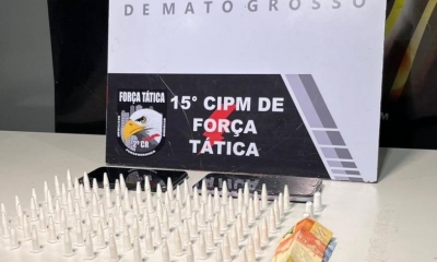 For�a T�tica prende homem por tr�fico e apreende 99 por��es de coca�na