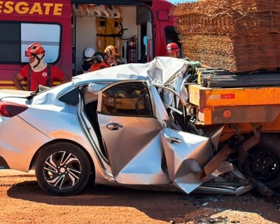 Motorista morre aps colidir com carreta parada na MT-225, em Vera