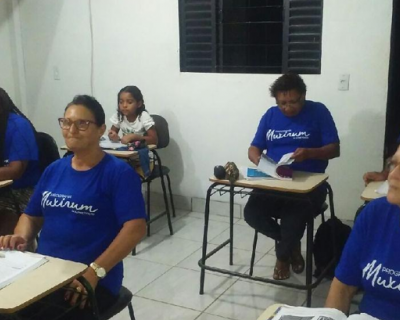 Seduc mantm alfabetizao para jovens e adultos durante as frias escolares da rede estadual
