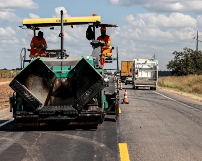 Governo de MT e Nova Rota assinam ordem de servi�o para duplica��o da BR-163 entre VG e Jangada