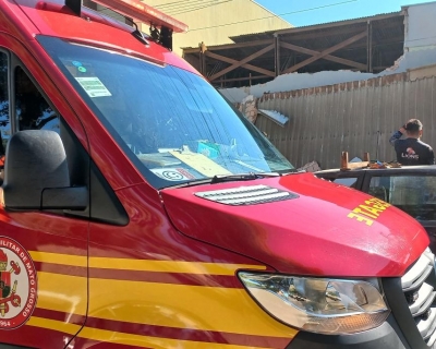 Trabalhador fica ferido ap�s queda de fachada em supermercado