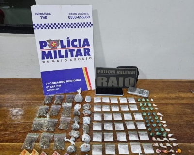 Pol�cia Militar prende tr�s faccionados e apreende mais de 150 por��es de drogas em Sapezal