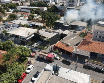 Ag�ncia de publicidade pega fogo em Cuiab� 