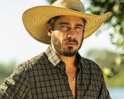 Ator da novela Pantanal morre em Cuiab aps se desequilibrar e cair do 2 andar de quitinete