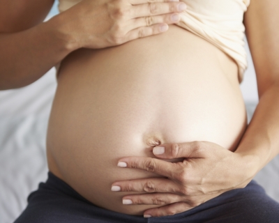 Microplsticos ultrapassam a barreira da placenta e atingem fetos, aponta pesquisa brasileira