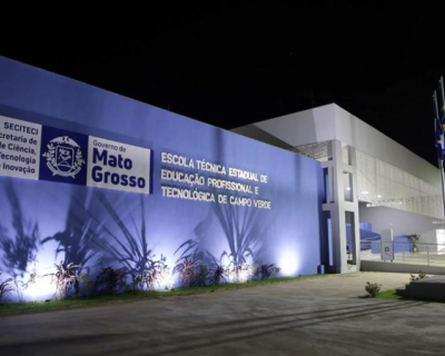 Escola Tcnica Estadual revela jovens talentos da cincia em Mato Grosso