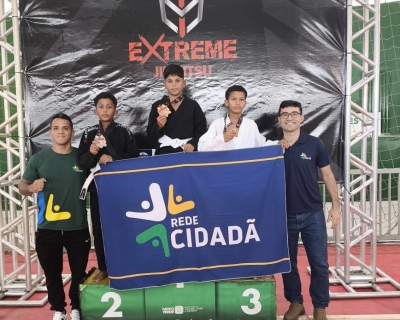 Atletas da Rede Cidad conquistam 30 medalhas e trofu em campeonato estadual