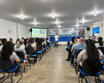 Seduc alinha metas do ano letivo e ouve demanda de gestores e professores do polo regional de Pontes e Lacerda