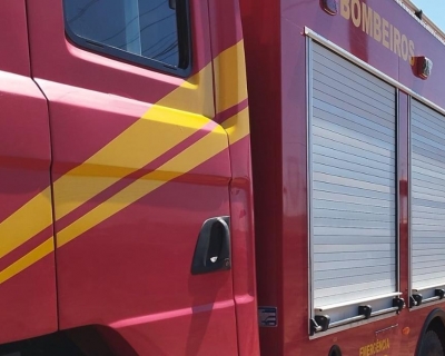Corpo de Bombeiros combate princpio de incndio em residncia