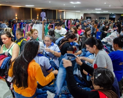 Bazar Vem Ser Mais Solidrio vende mais de 20 mil itens em trs dias