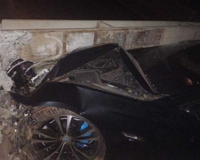 BMW derruba poste e causa efeito domin em rede eltrica em Vrzea Grande