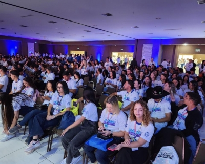 Mais de 1.500 estudantes participam do 2 Encontro dos Grmios Estudantis em Cuiab