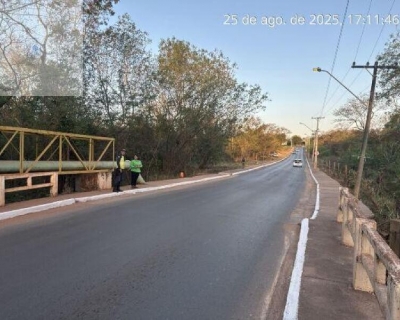 Ponte do Jardim Imperial  interditada aps laudo apontar risco estrutural