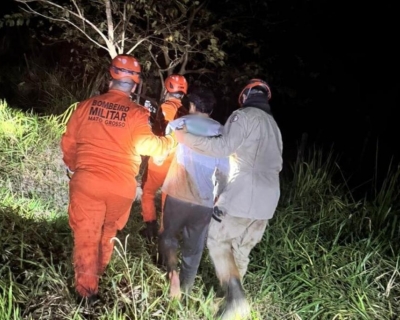 Corpo de Bombeiros localiza idoso desaparecido em rea de mata no permetro urbano