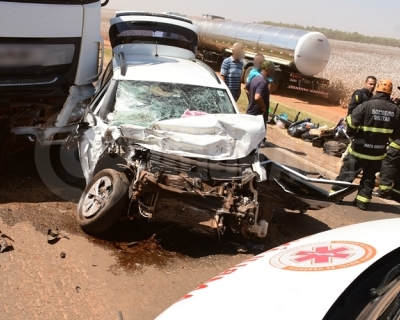 Motorista fica preso s ferragens em grave acidente na Serra da Petrovina