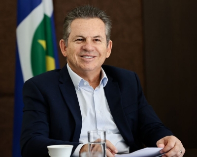 Governador Mauro Mendes sofre queda durante vistoria no Parque Novo Mato Grosso