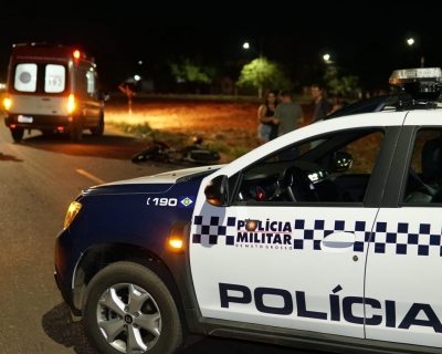 Coliso entre moto e carro deixa homem ferido em Rondonpolis