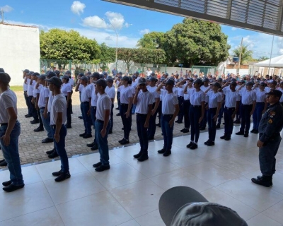 DRE de Tangar da Serra retifica edital para contratao emergencial em escolas cvico-militares