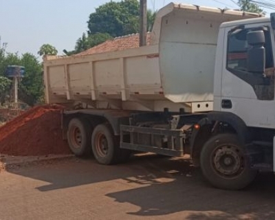 Servidor � preso usando caminh�o de Prefeitura em obra privada