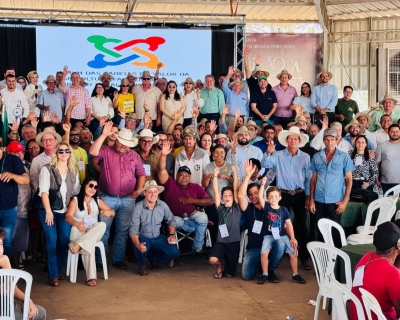Seaf e Empaer entregam certificados de inspeo a produtores em abertura de exposio agropecuria