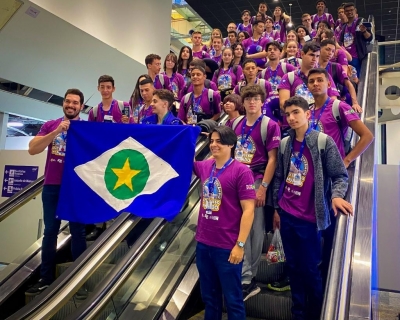 Estudantes e professores vivem contagem regressiva para embarcar rumo ao intercmbio na Inglaterra