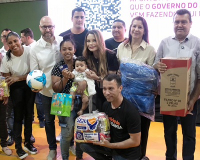Primeira-dama de MT e Setasc entregam cestas de alimentos, cartes e servios gratuitos em Primavera do Leste