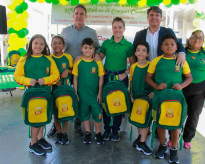 Vrzea Grande conclui entrega de kits de uniformes para escolas da rede municipal