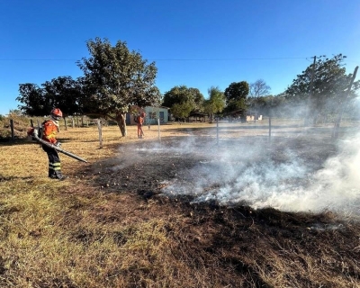 Bombeiros prendem homem por contrafogo ilegal durante incndio na Serra do Faco