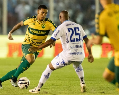 Cuiab vacila, empata com o Paysandu e desperdia chance de encostar no G4 