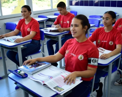 Seduc abre prazo para recursos do seletivo das escolas militares; gabarito oficial sai dia 14