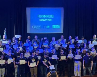Mais de 160 alunos concluem curso de Programao em Python ofertado em parceria com a Seciteci