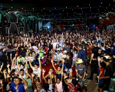 Governo de MT rene mais de 17 mil crianas em noite de abertura do Dia do SER Famlia Criana