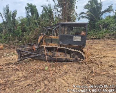 Batalho Ambiental da PM intercepta rea de desmatamento e apreende trator em Colniza