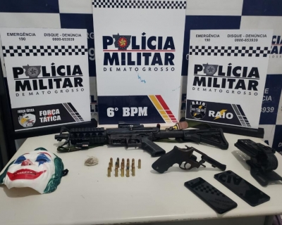Pol�cia Militar prende tr�s faccionados suspeitos por homic�dio e apreende submetralhadora e rev�lver
