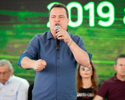 Max Russi destaca avan�os na agricultura familiar, educa��o e gest�o municipal durante entrega de investimentos do governo de MT