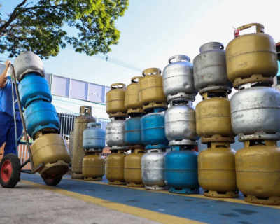 Caixa comea a liberar vale-recarga do Programa Gs do Povo