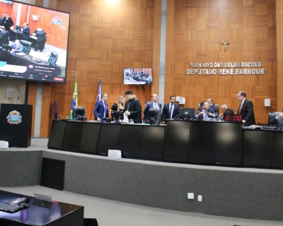 Deputados aprovam em segunda votao PLC que trata do sistema ferrovirio