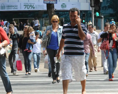 Taxa de desemprego recua em 15 estados no segundo trimestre, diz IBGE