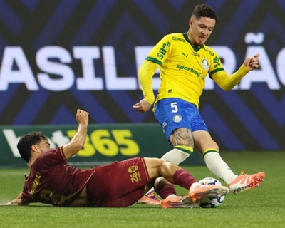 Palmeiras s� empata com o Fluminense e permite que o Flamengo amplie a vantagem no topo da tabela  