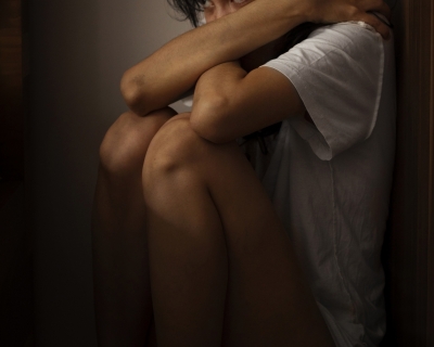 Mulher pula janela para fugir do marido ap�s desmaiar durante agress�o