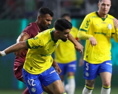 Flaco L�pez enfrenta fase conturbada na reta final antes da decis�o da Libertadores  